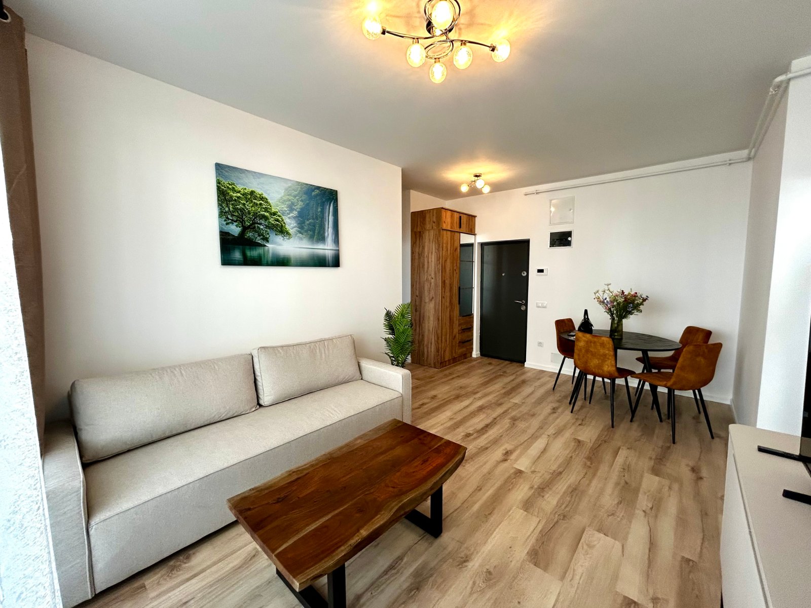 2 camere, Modern, Parcare subterana, Zona Cetatii, Bloc Nou, Floresti — 1
