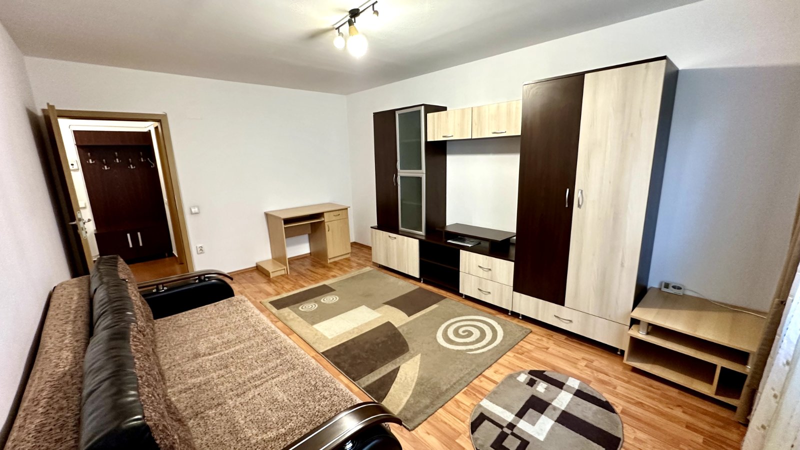 1 camera decomandată, Zorilor, Calea Turzii, Parcare, Centrala proprie — 1
